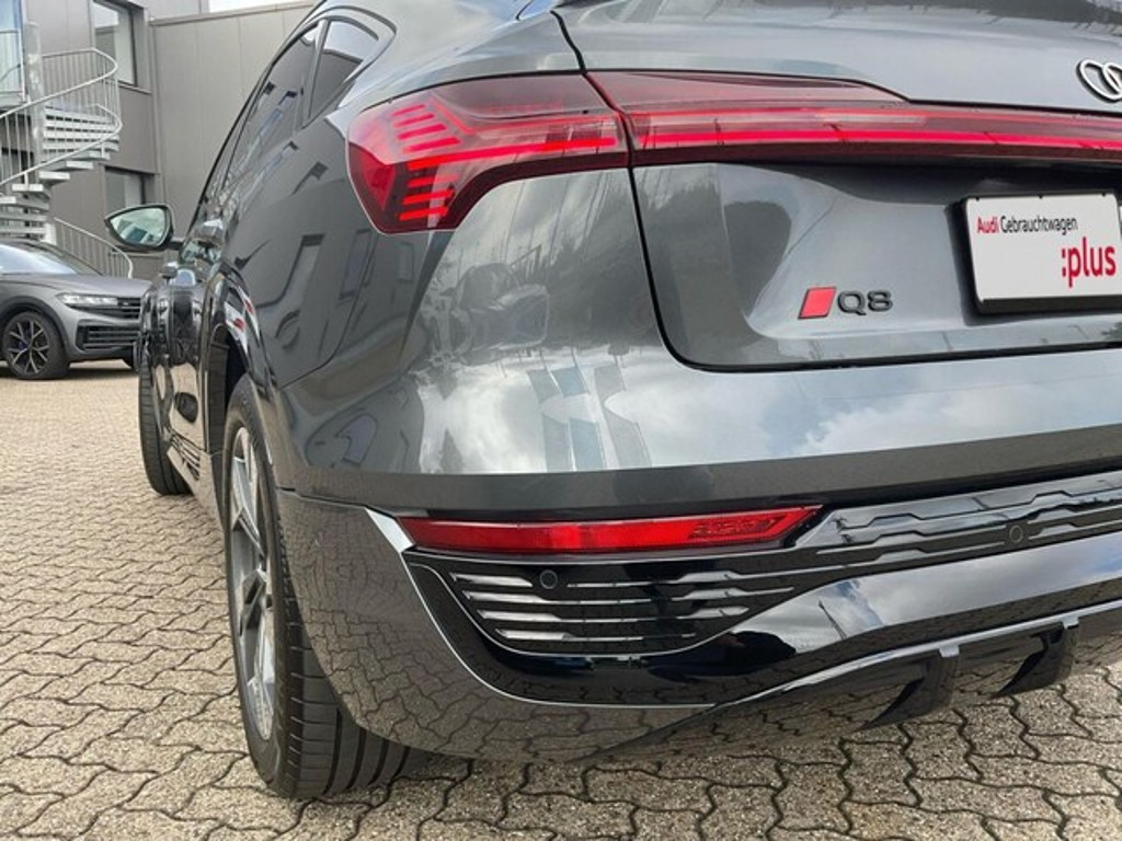 Audi Q8 e-tron