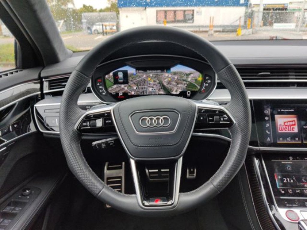 Audi S8