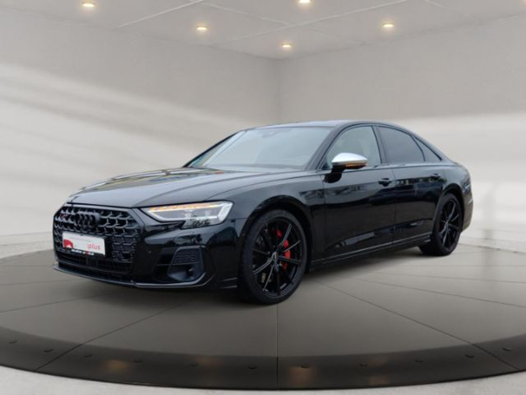Audi S8