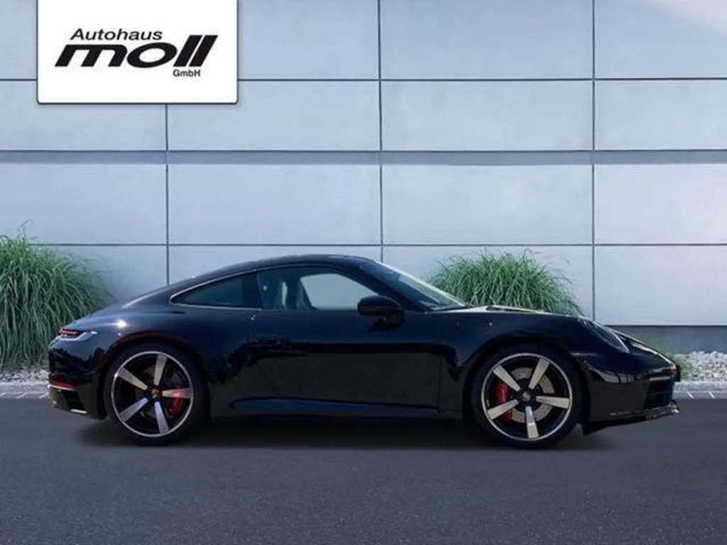 Porsche 992