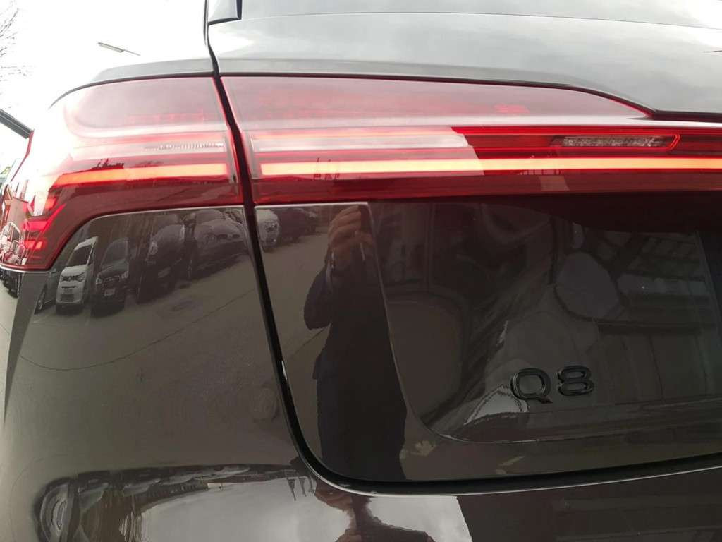 Audi Q8 e-tron