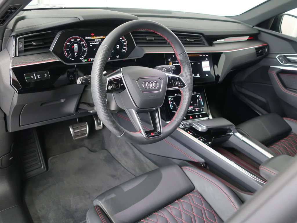 Audi Q8 e-tron