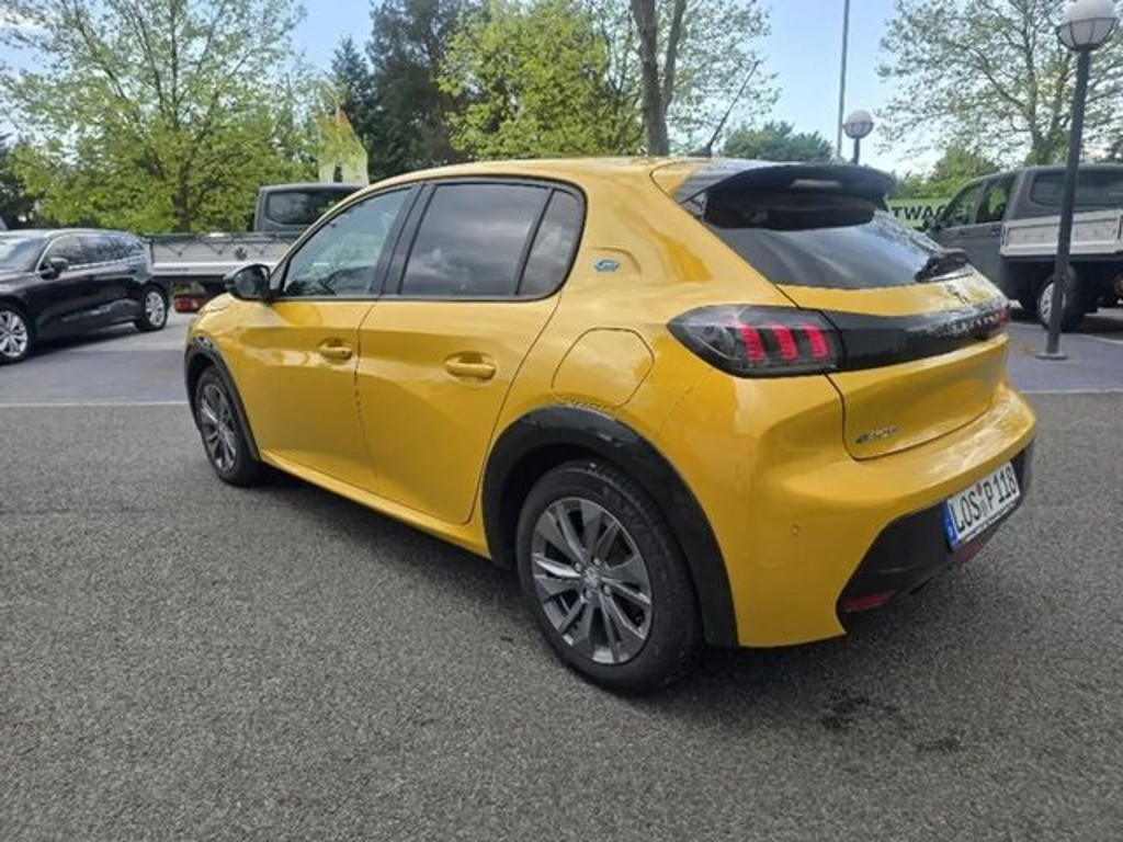 Peugeot e-208
