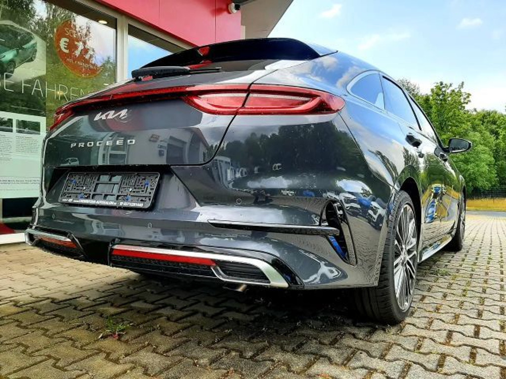 Kia ProCeed