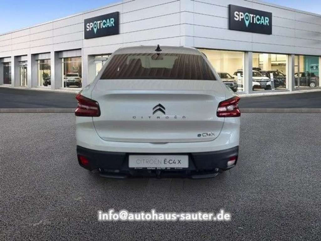 Citroën Ë-C4 X