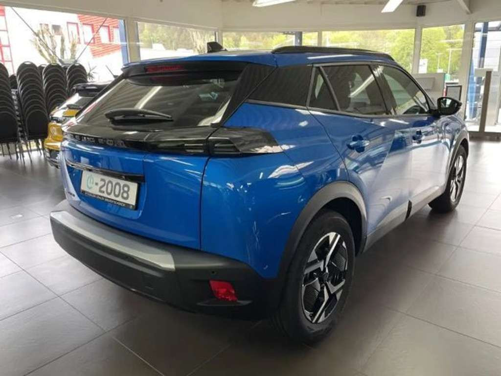 Peugeot e-2008