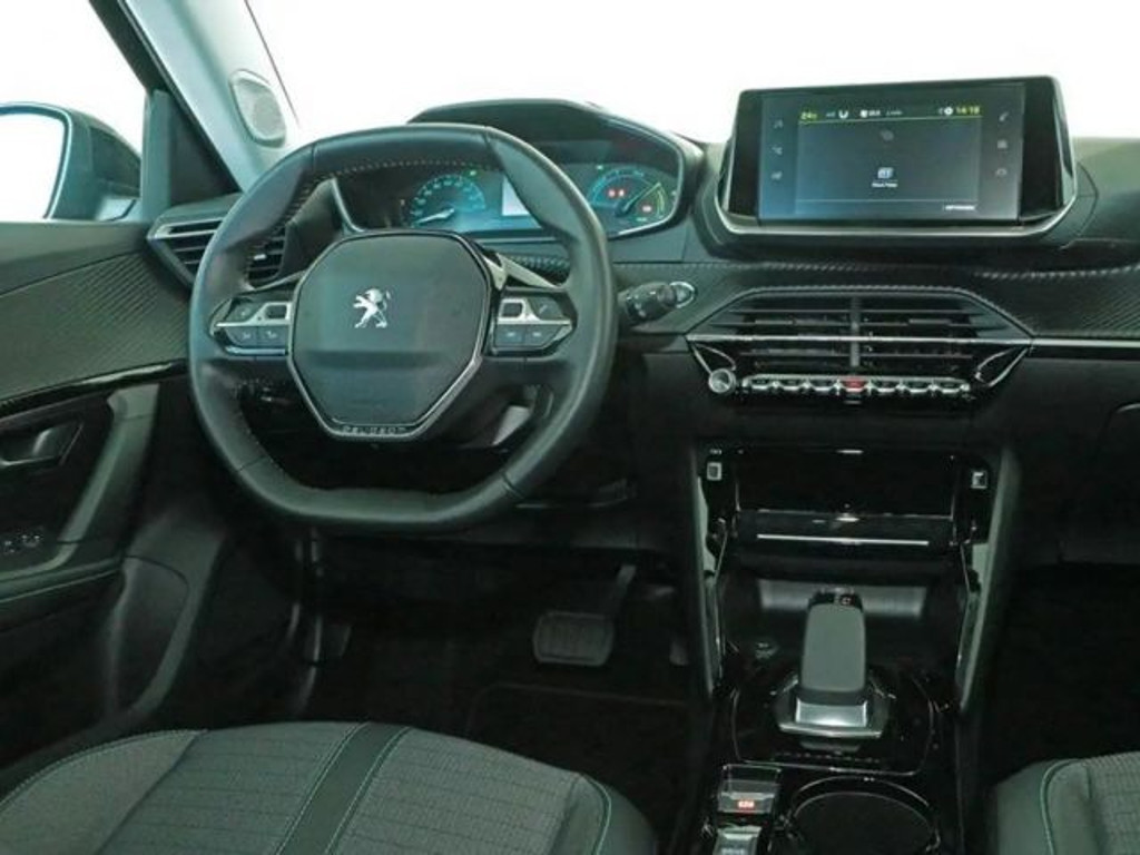 Peugeot e-2008