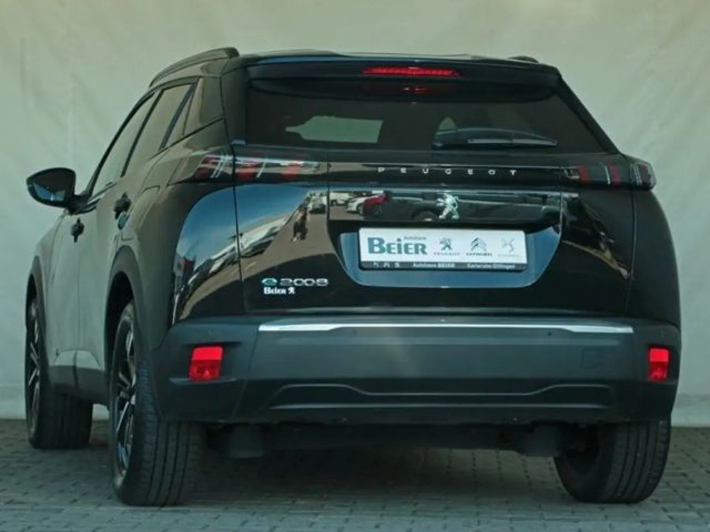 Peugeot e-2008