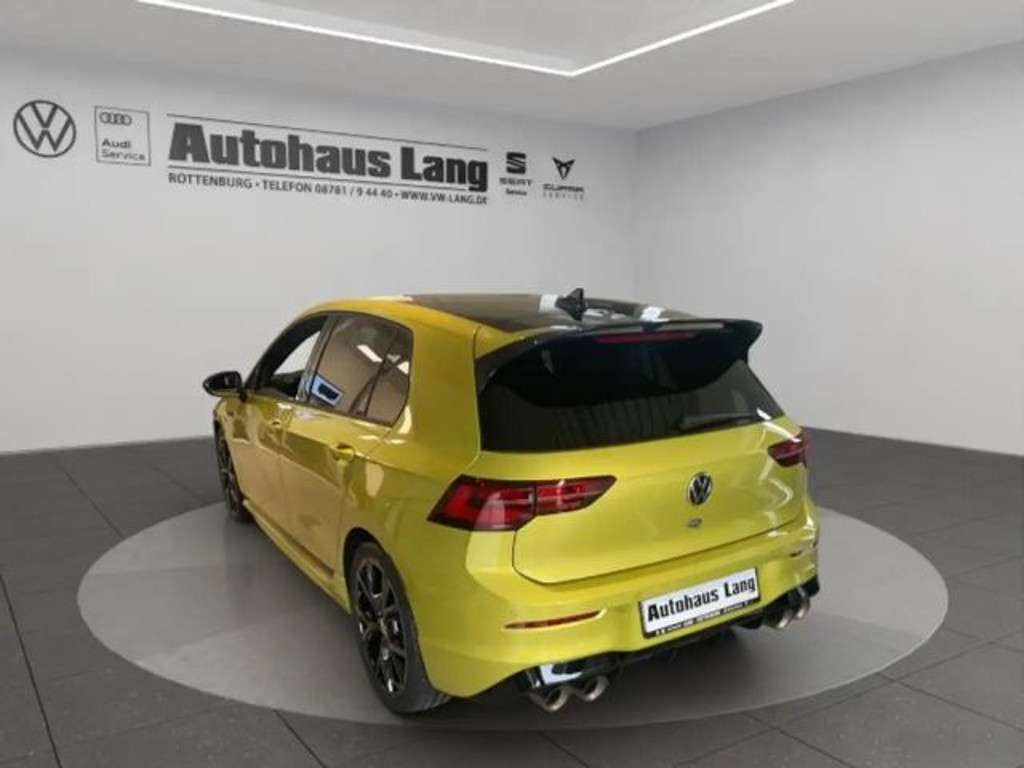 Volkswagen Golf 2024 Benzine