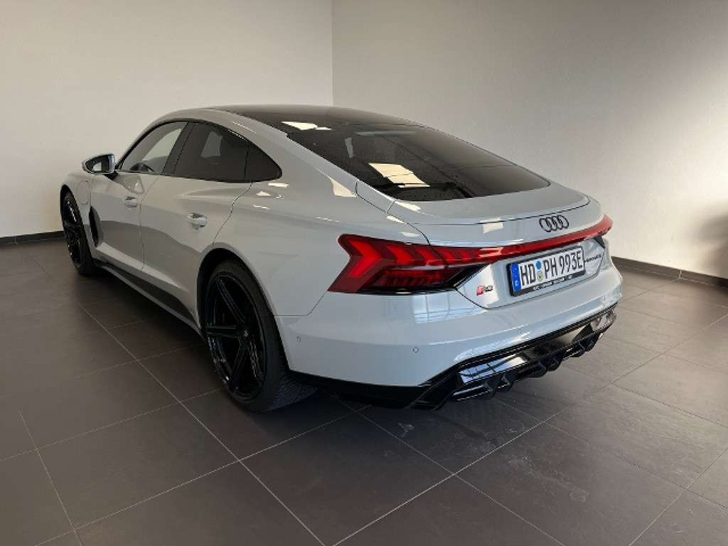 Audi RS e-tron GT