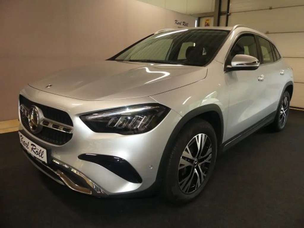 Mercedes-Benz GLA-Klasse 2023 Benzine