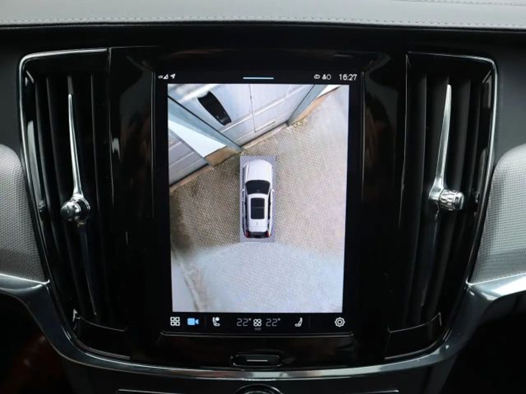 Volvo V90 Cross Country