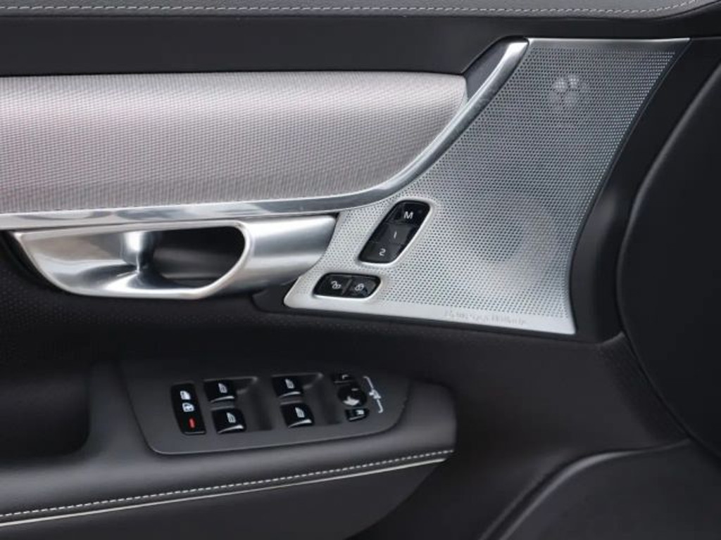 Volvo V90 Cross Country