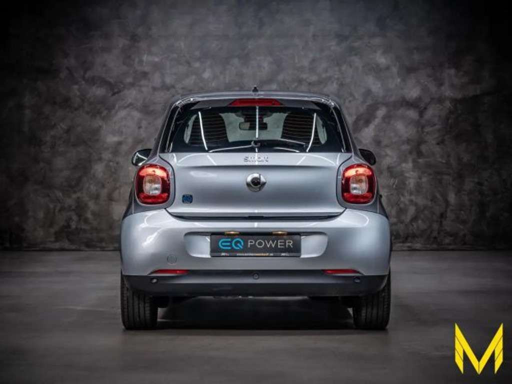 Smart EQ forfour