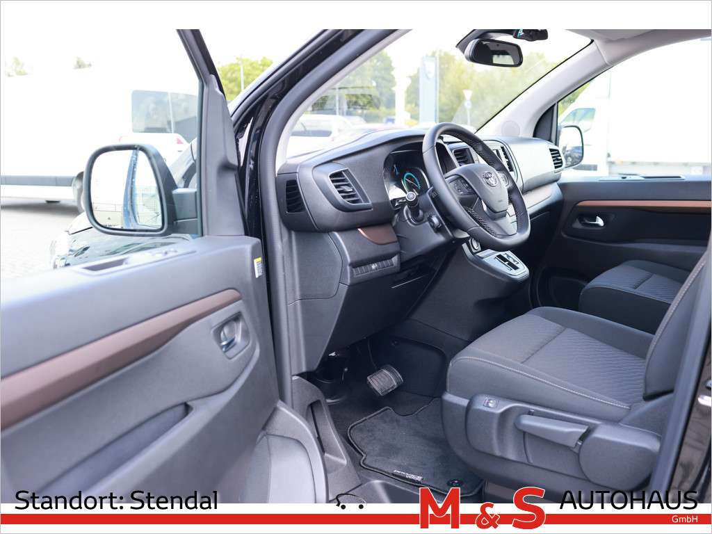 Toyota Proace Verso EV