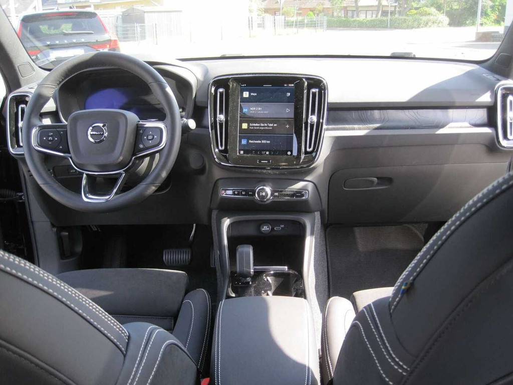 Volvo C40