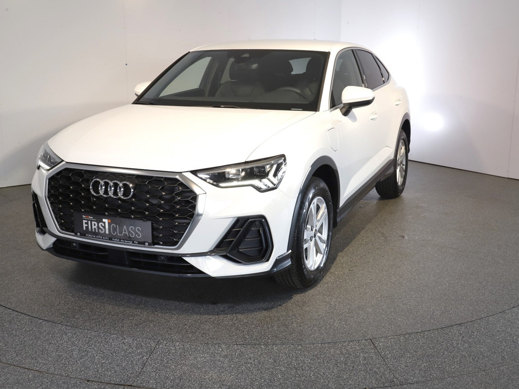 Audi Q3 2024 Hybride Benzine