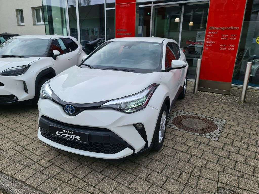 Toyota C-HR 2023 Hybride Benzine