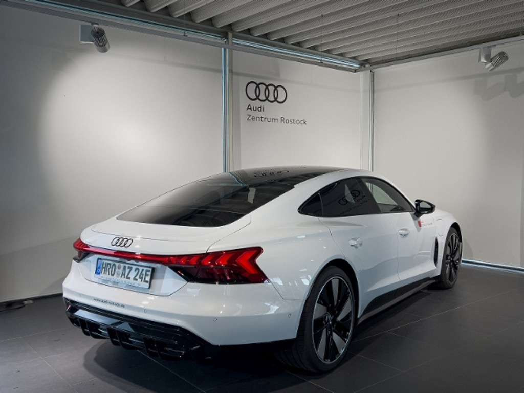 Audi e-tron GT