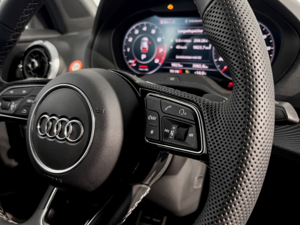 Audi SQ2