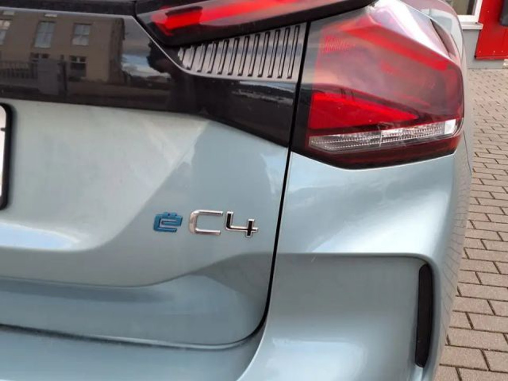 Citroën Ë-C4