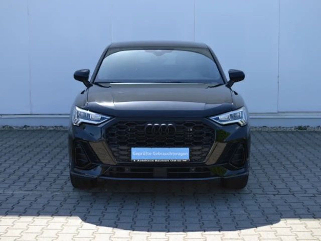 Audi Q3 2022 Benzine