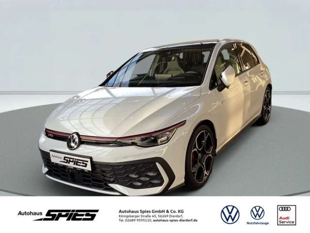 Volkswagen Golf 2024 Benzine