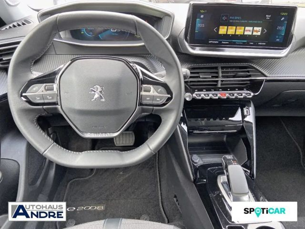 Peugeot e-2008