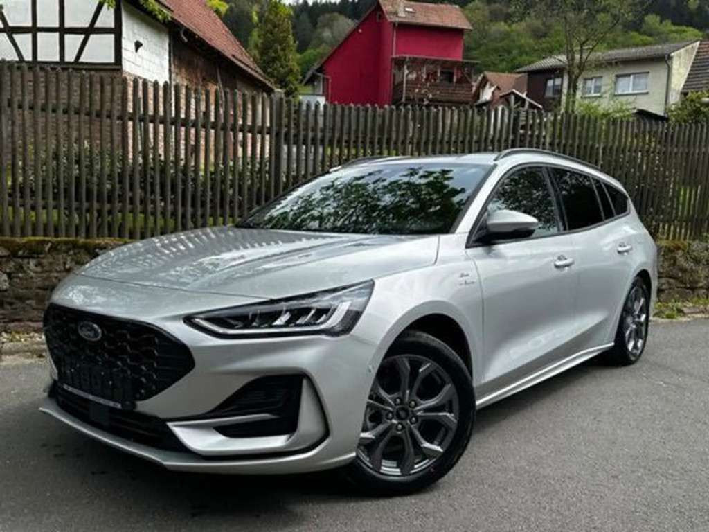 Ford Focus 2023 Benzine