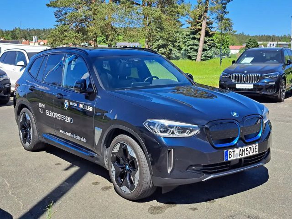 BMW iX3