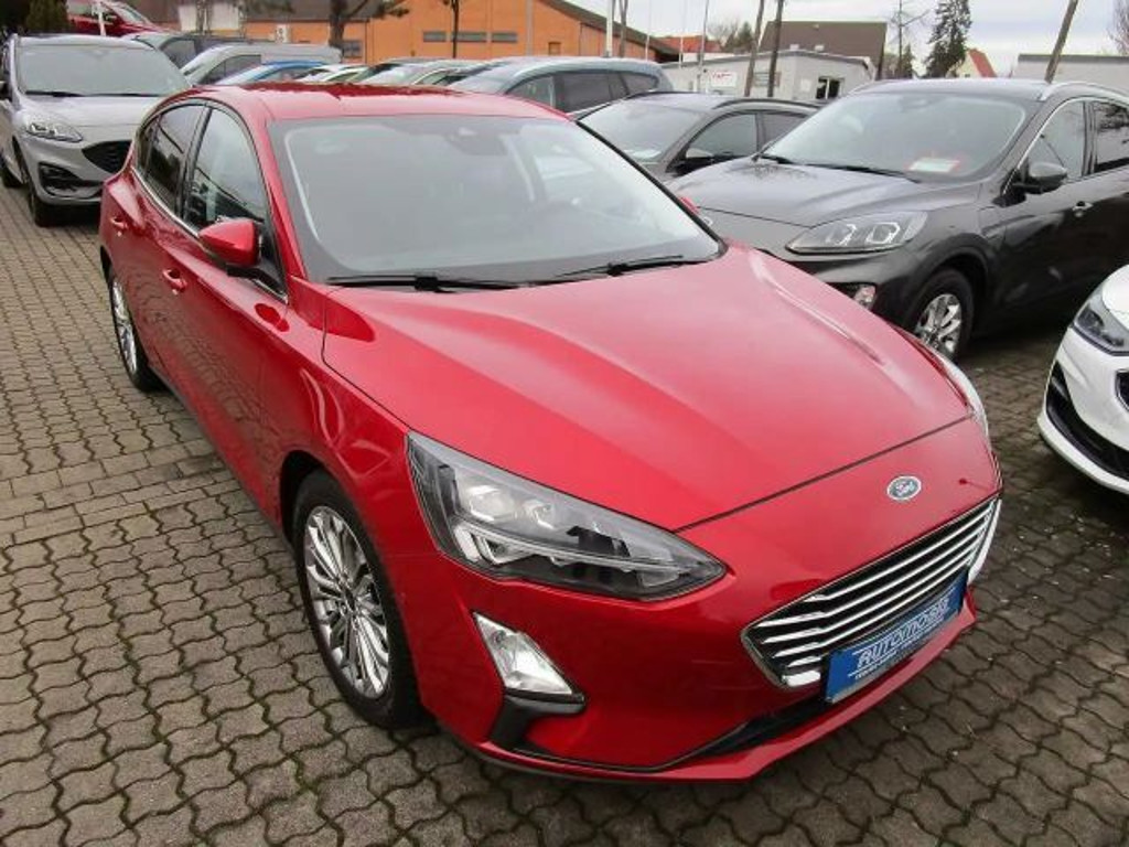 Ford Focus 2021 Benzine