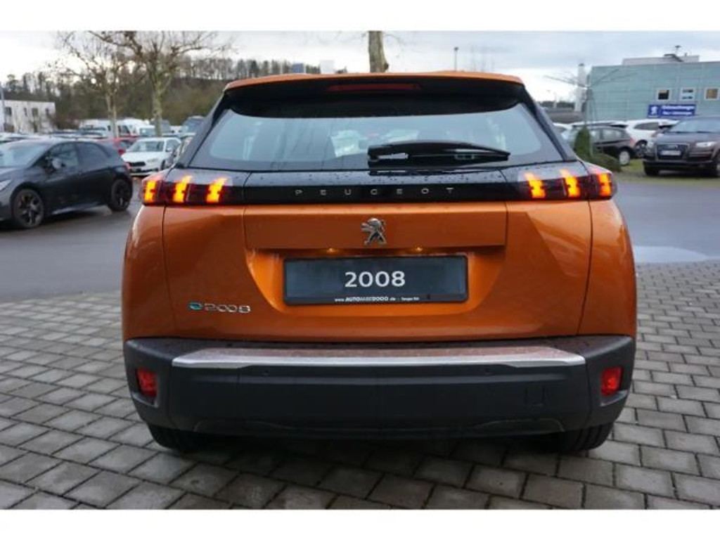 Peugeot e-2008