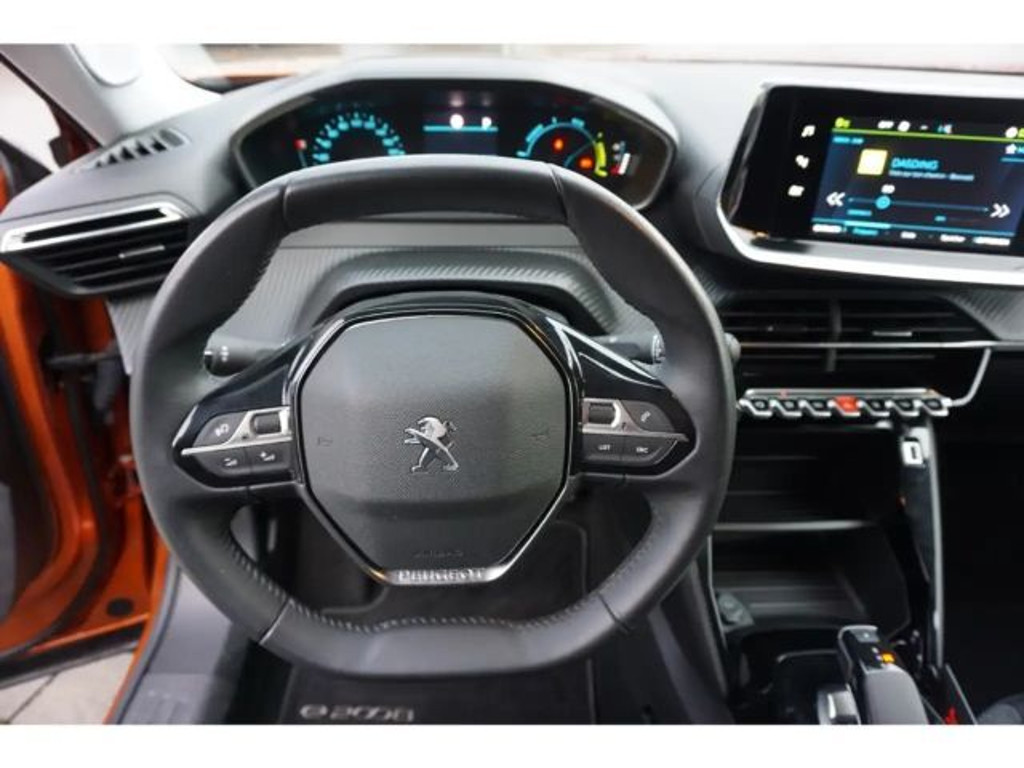 Peugeot e-2008