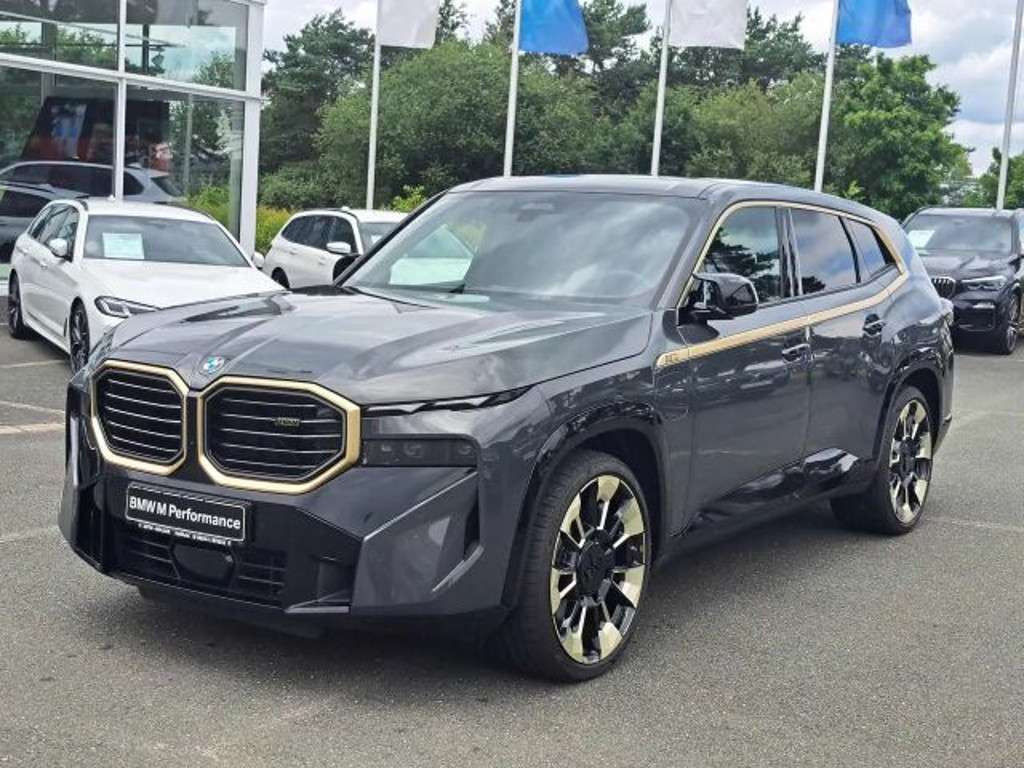 BMW XM