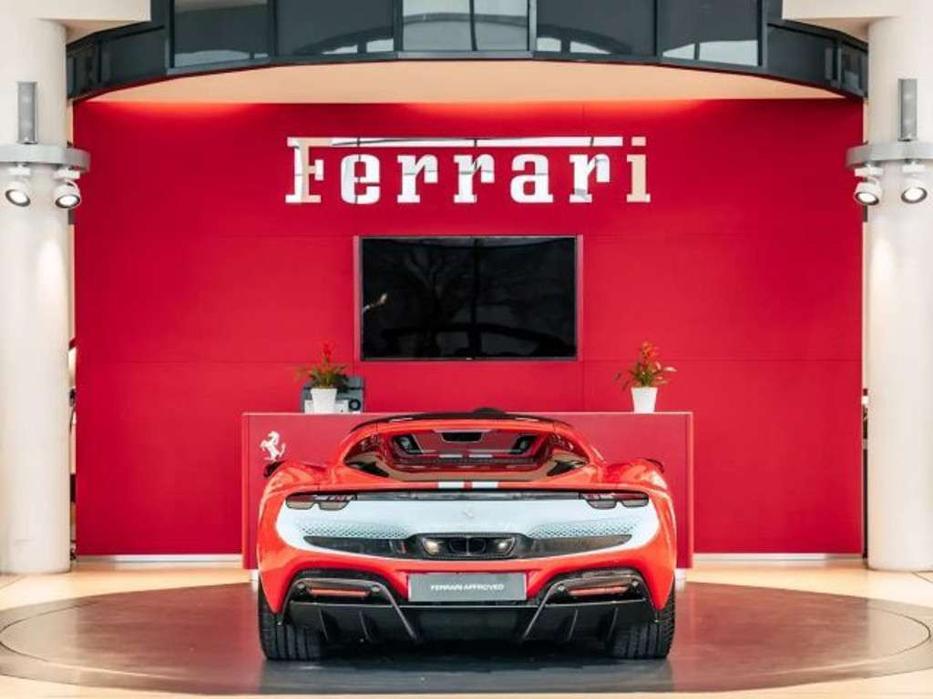 Ferrari 296