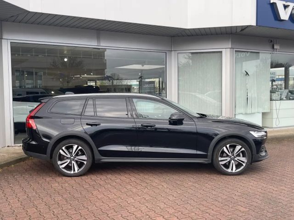 Volvo V60 Cross Country 2023 Diesel
