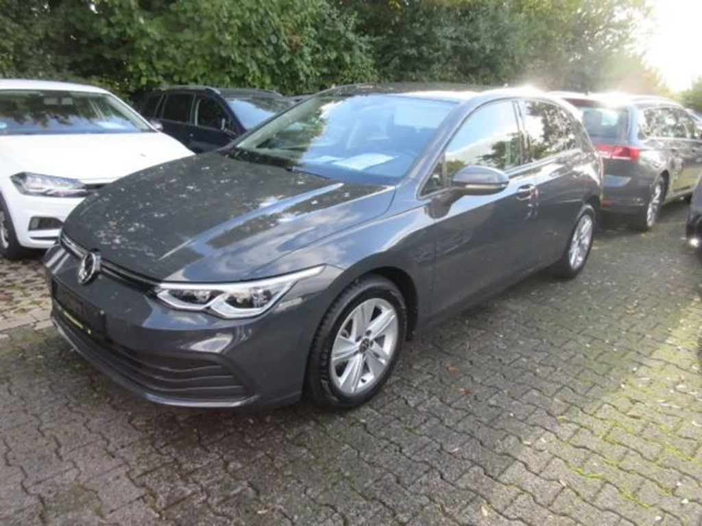 Volkswagen Golf 2023 Benzine