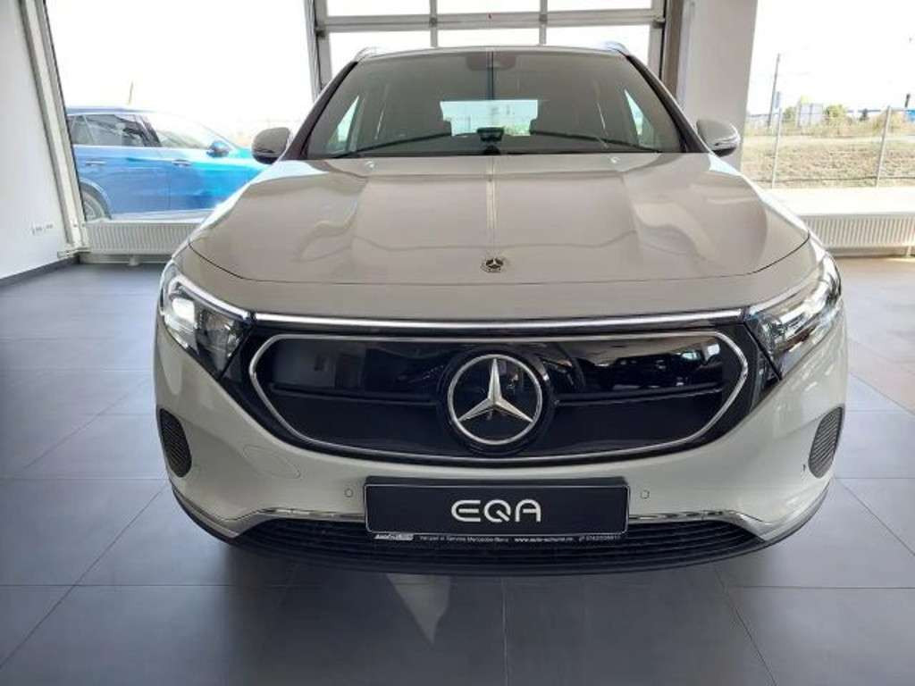 Mercedes-Benz EQA