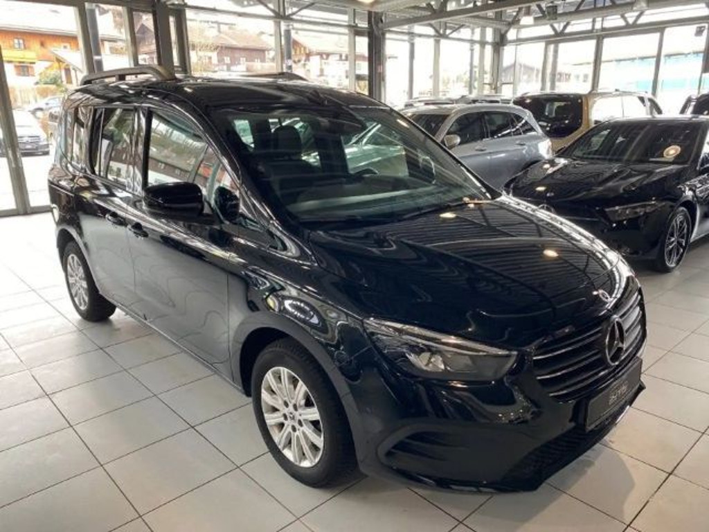 Mercedes-Benz T 180 2024 Diesel