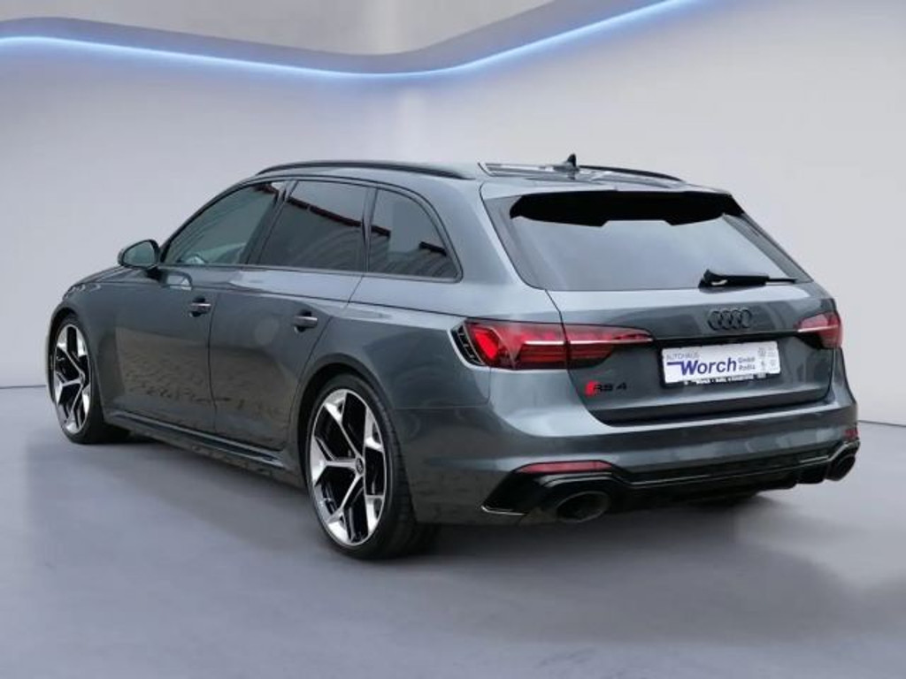 Audi RS4