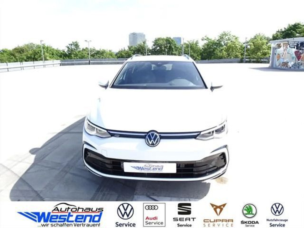 Volkswagen Golf 2023 Benzine