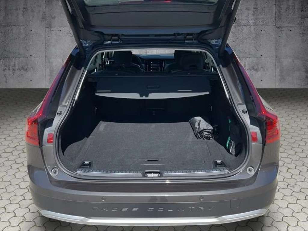 Volvo V90 Cross Country