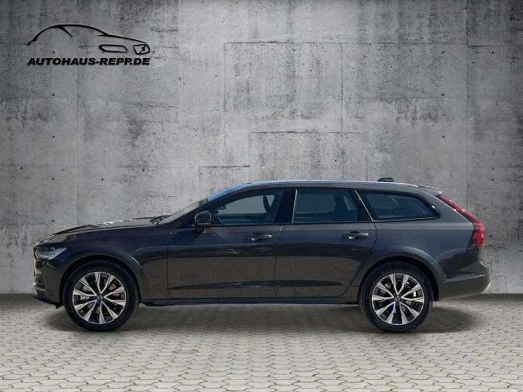 Volvo V90 Cross Country
