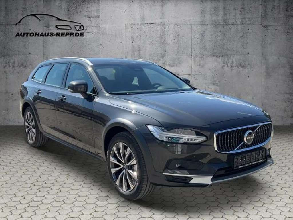 Volvo V90 Cross Country