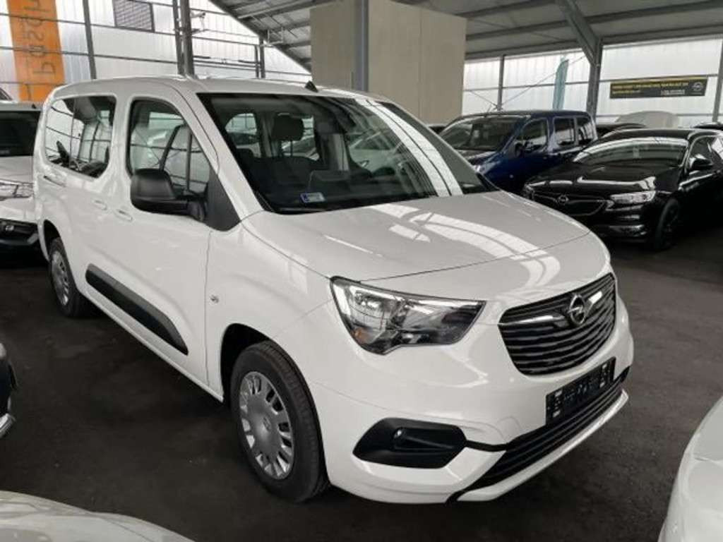 Opel Combo 2022 Benzine