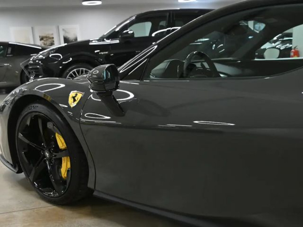Ferrari SF90