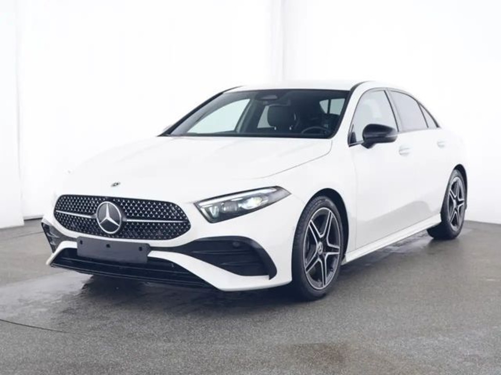 Mercedes-Benz A-Klasse 2024 Benzine