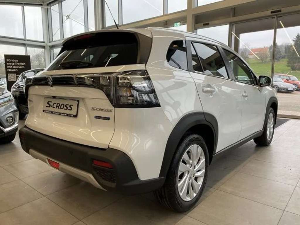 Suzuki S-Cross