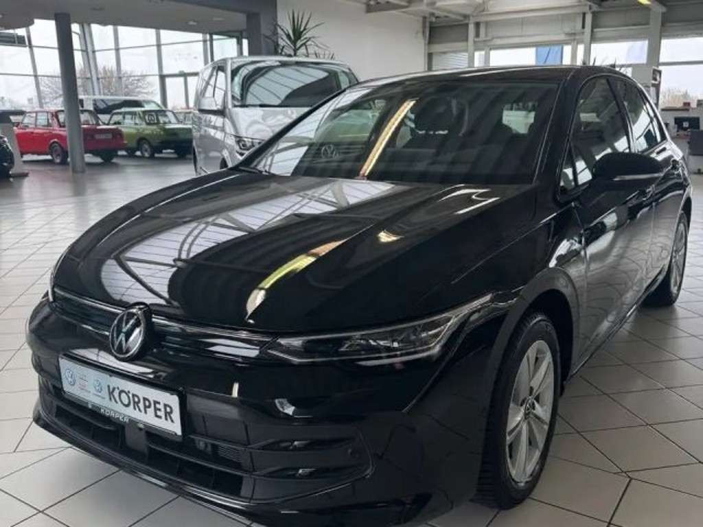 Volkswagen Golf 2024 Benzine