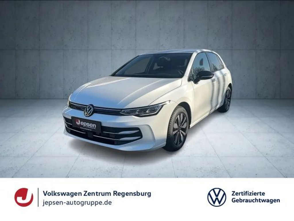 Volkswagen Golf 2025 Benzine